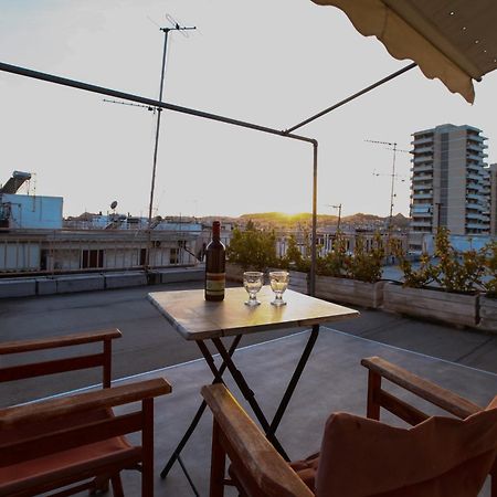 Loft Condo Next To Metro Station. Amazing View! Атина Екстериор снимка