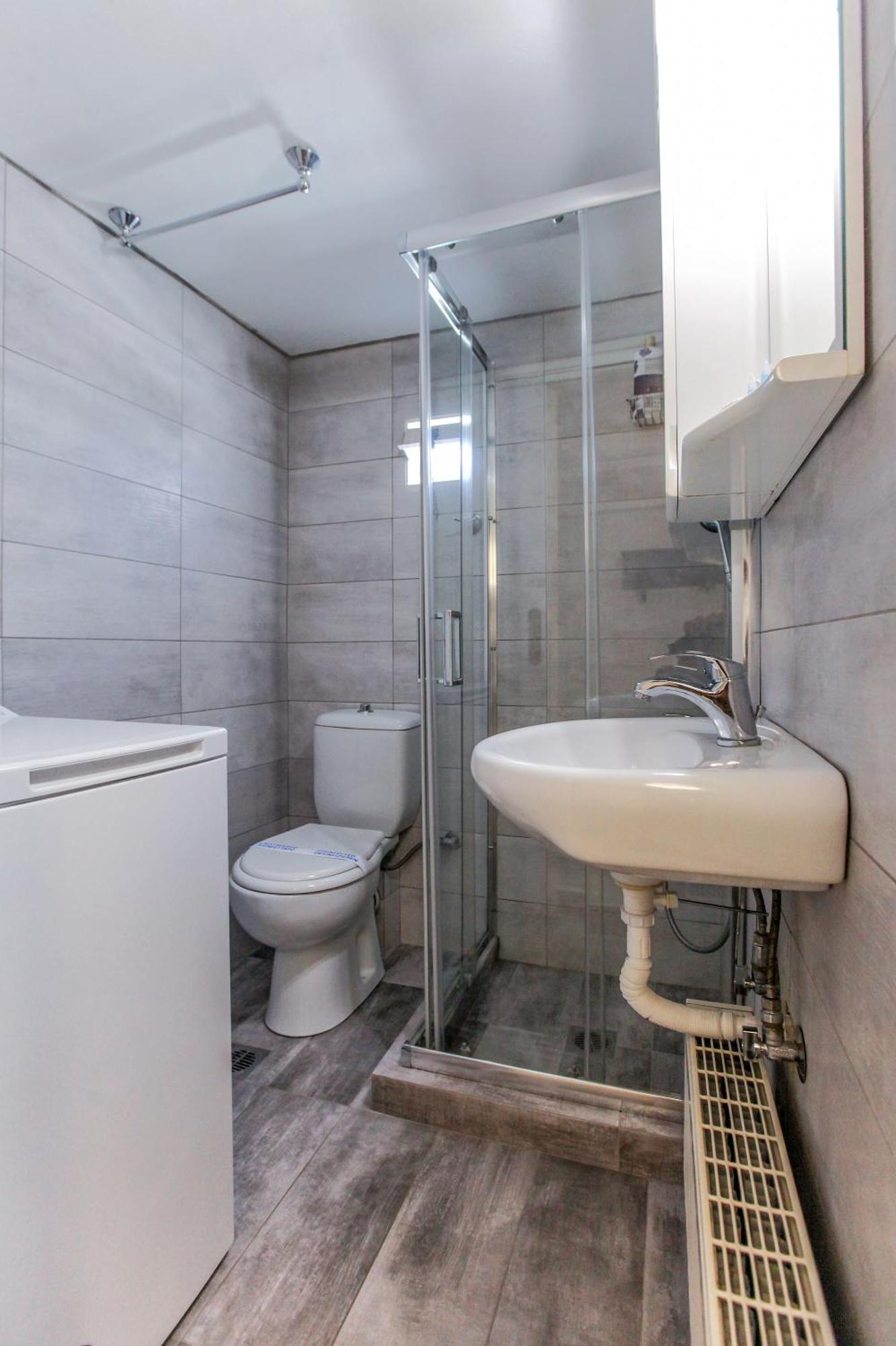 Loft Condo Next To Metro Station. Amazing View! Атина Екстериор снимка